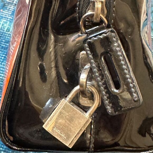 Prada Vintage Maroon Patent Leather Bag Authentic Logo Shoulder Purse Italy - Picture 8 of 16